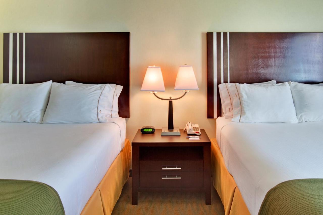 Holiday Inn Express Hotel & Suites Hamburg By Ihg מראה חיצוני תמונה