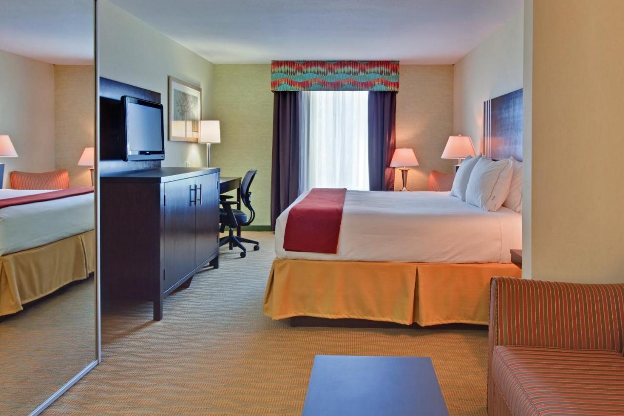 Holiday Inn Express Hotel & Suites Hamburg By Ihg מראה חיצוני תמונה